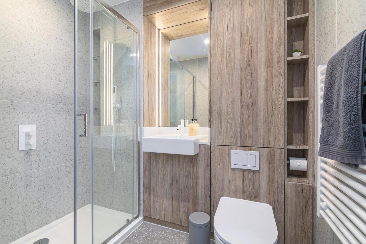 Luxury Spacious Flat With Communal Gardens And Parking Londyn Zewnętrze zdjęcie